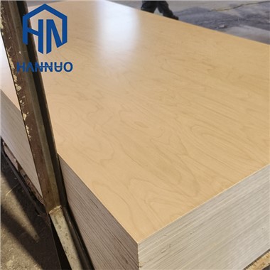 Madera contrachapada de abedul Núcleo de abedul/álamo Cara UV