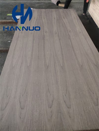 Contrachapado elegante de nogal negro natural